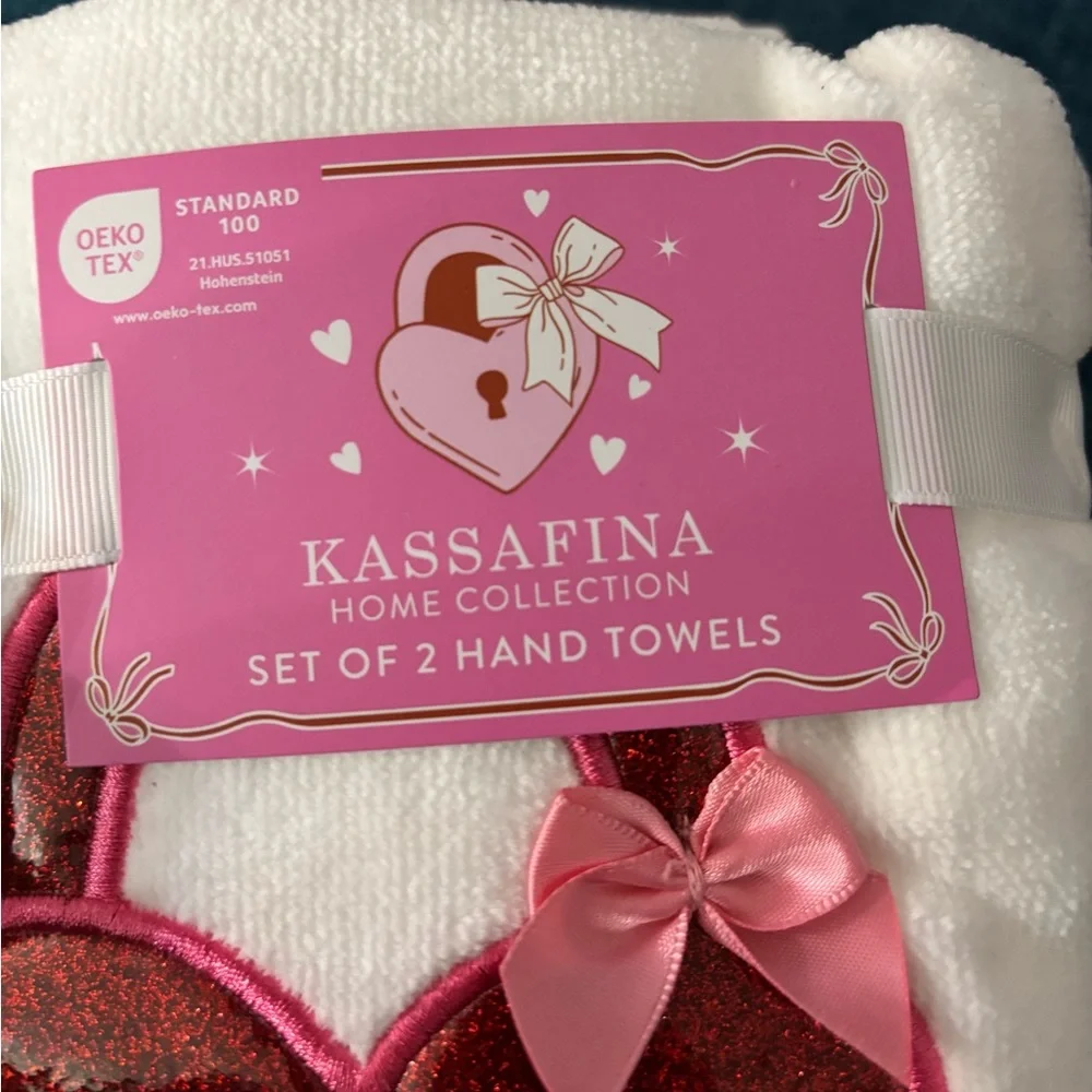 White Hand Towel with Red Glitter Heart Lock Design